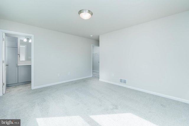 12 CHELTENHAM LN, Carlisle, PA 17013