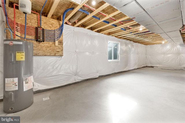 12 CHELTENHAM LN, Carlisle, PA 17013