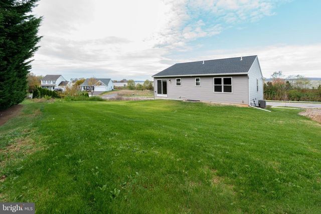 12 CHELTENHAM LN, Carlisle, PA 17013