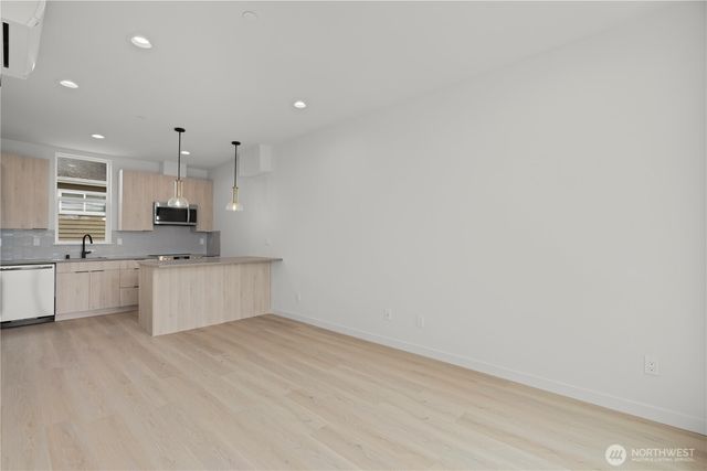 6006 26th Avenue NW, Seattle, WA 98107