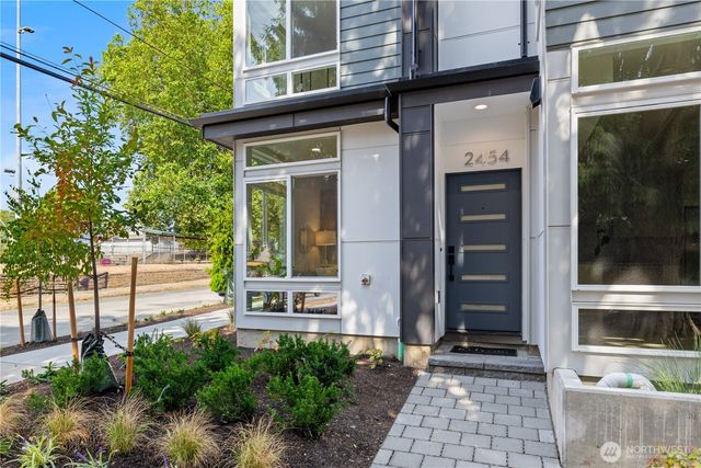6006 26th Avenue NW, Seattle, WA 98107