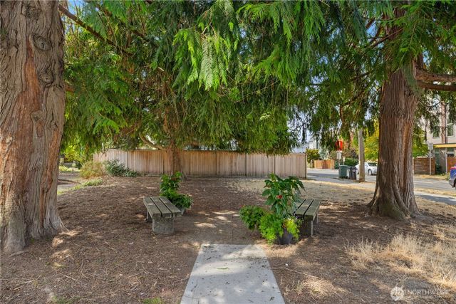 6006 26th Avenue NW, Seattle, WA 98107