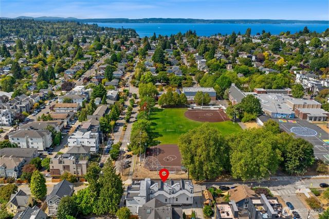 6006 26th Avenue NW, Seattle, WA 98107