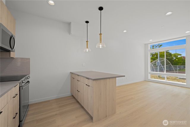 6006 26th Avenue NW, Seattle, WA 98107
