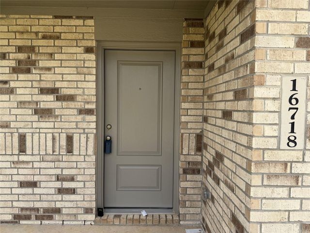 16718 Spotted Oak Drive, Hockley, TX 77447