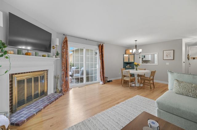 14 Swaan Drive, Lee, NH 03861