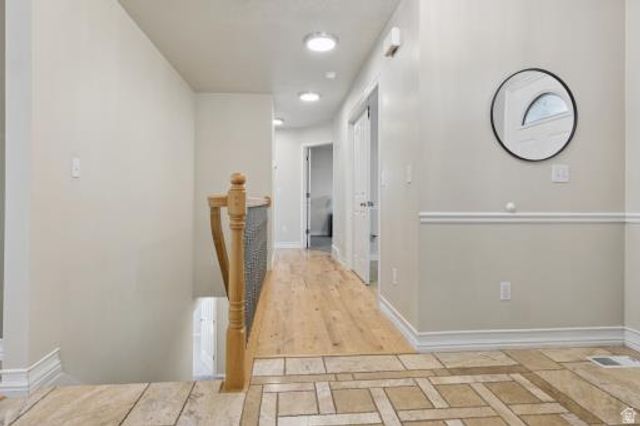 1097 W SNOWFLAKE CIR, South Jordan, UT 84095