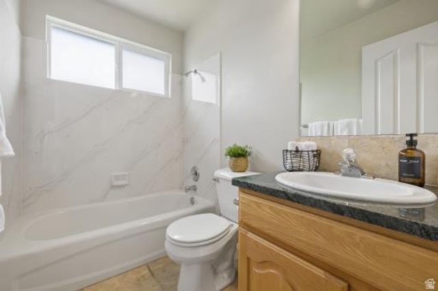 1097 W SNOWFLAKE CIR, South Jordan, UT 84095