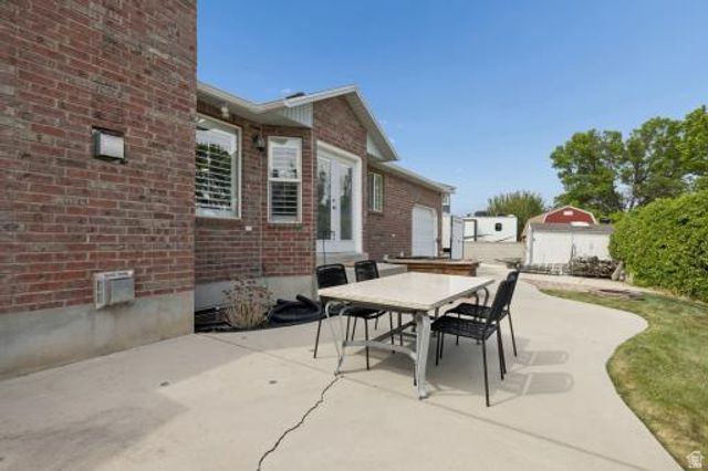 1097 W SNOWFLAKE CIR, South Jordan, UT 84095