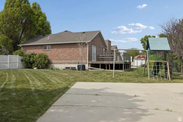 1097 W SNOWFLAKE CIR, South Jordan, UT 84095