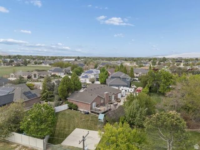 1097 W SNOWFLAKE CIR, South Jordan, UT 84095