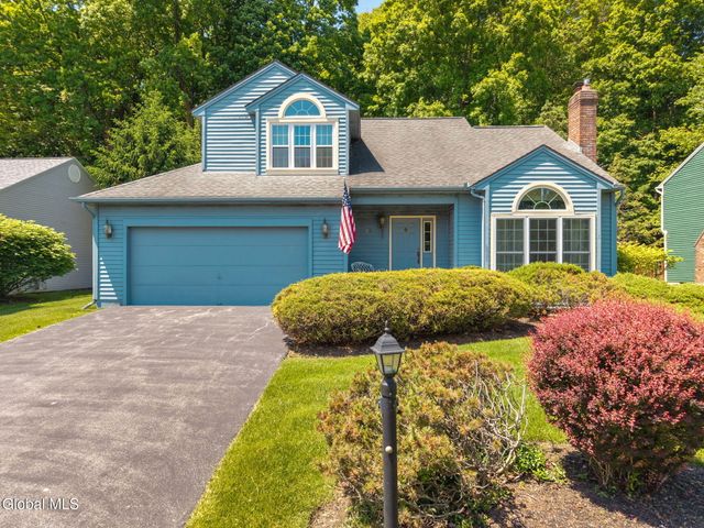 26 Upper Wedgewood Lane, Voorheesville, NY 12186