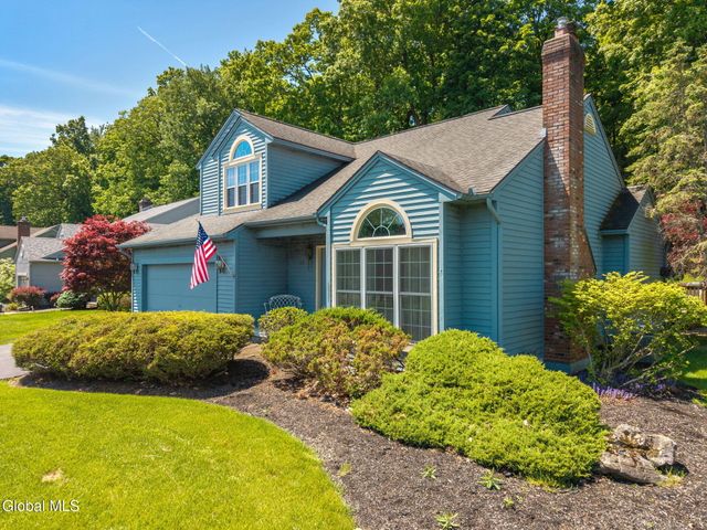 26 Upper Wedgewood Lane, Voorheesville, NY 12186
