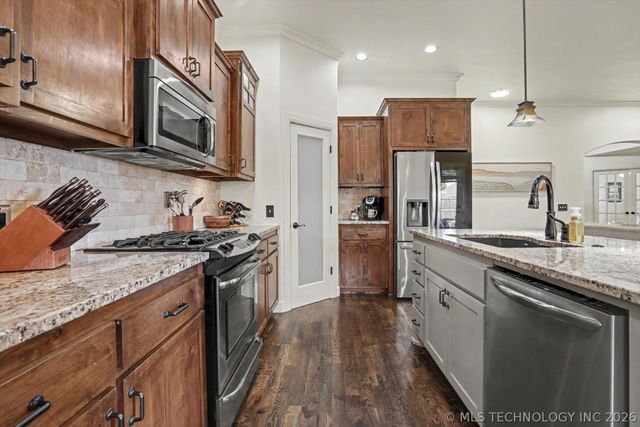 1225 E 134th Street, Glenpool, OK 74033