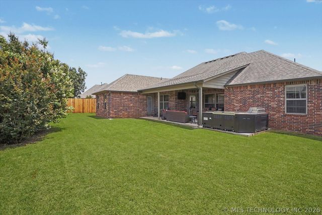 1225 E 134th Street, Glenpool, OK 74033