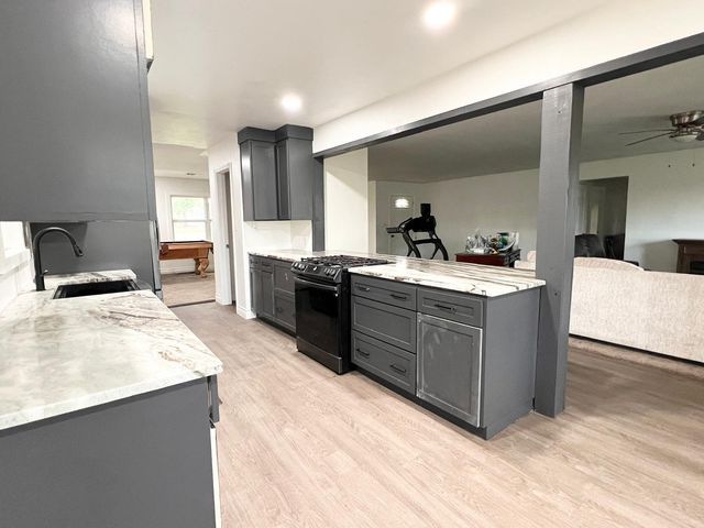 12294 State Highway 21 E, Midway, TX 75852