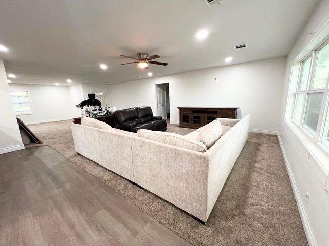 12294 State Highway 21 E, Midway, TX 75852