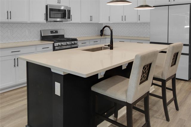 5208 MEADOW SONG DRIVE, Okahumpka, FL 34762