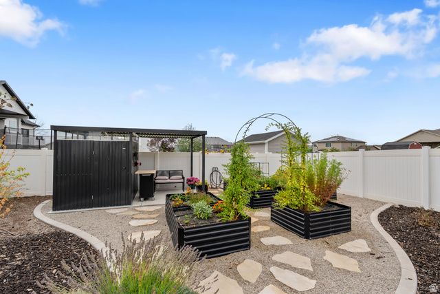 4312 W 5925 S, Hooper, UT 84315