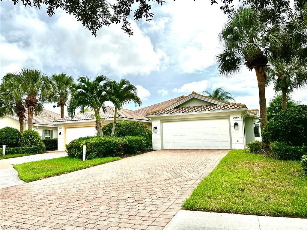 3689 Yakobi LN, Naples, FL 34119