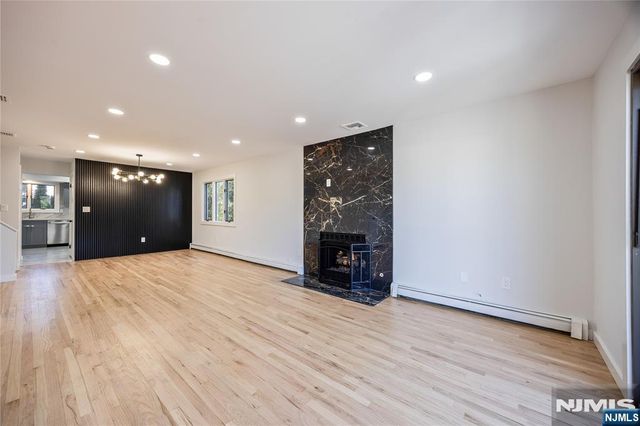 2410 3rd Street A, Fort Lee, NJ 07024