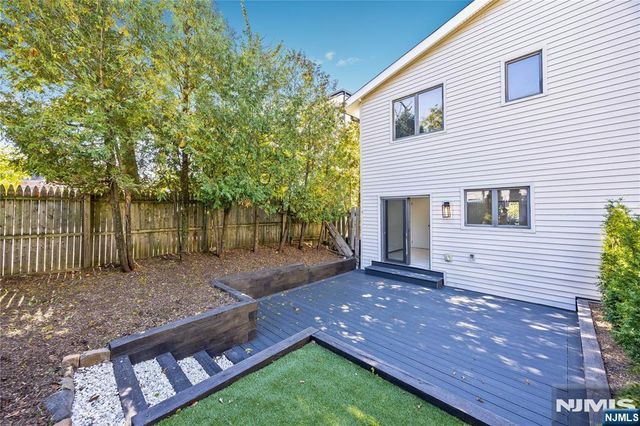 2410 3rd Street A, Fort Lee, NJ 07024
