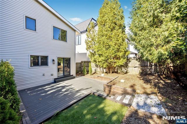 2410 3rd Street A, Fort Lee, NJ 07024