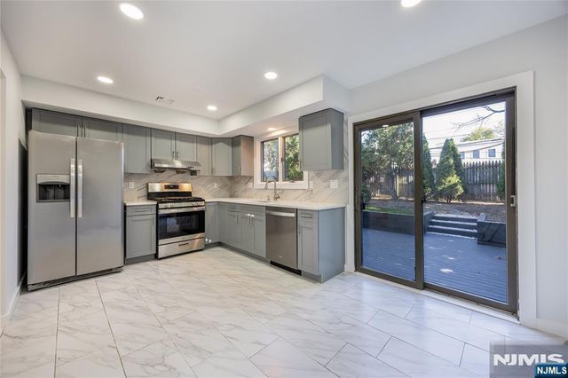 2410 3rd Street A, Fort Lee, NJ 07024