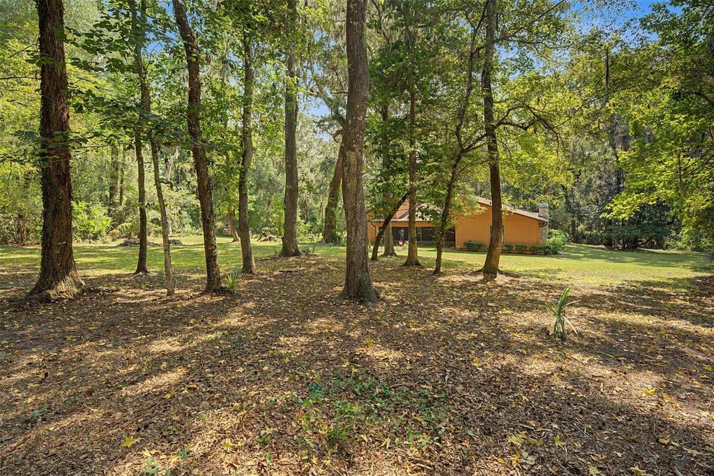 Image 41 of property listing at 24075 WINDING CREEK DRIVE, Brooksville, FL 34601