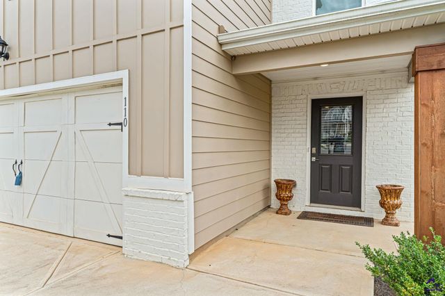 110 Red Barn Court, Perry, GA 31069