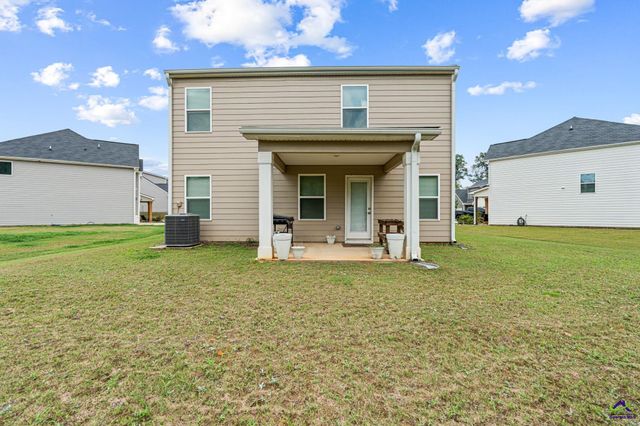 110 Red Barn Court, Perry, GA 31069
