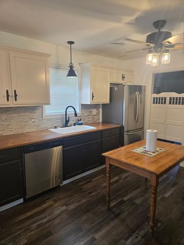 9372 Elk Ridge Rd, Mount Pleasant, TN 38474