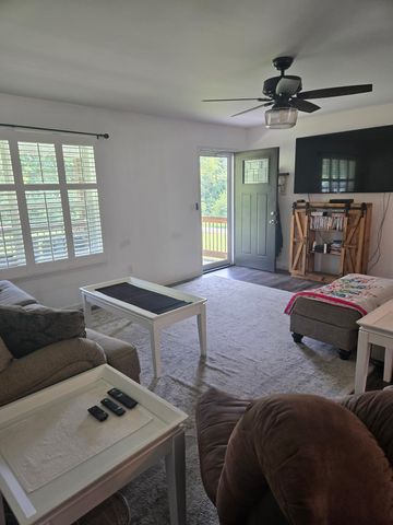 9372 Elk Ridge Rd, Mount Pleasant, TN 38474