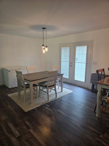 9372 Elk Ridge Rd, Mount Pleasant, TN 38474