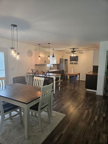 9372 Elk Ridge Rd, Mount Pleasant, TN 38474