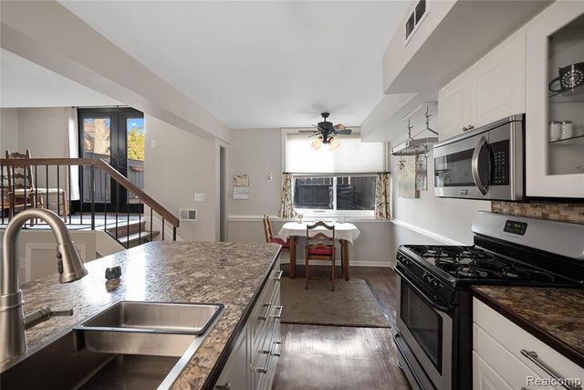 14165 Jackson Street, Taylor, MI 48180