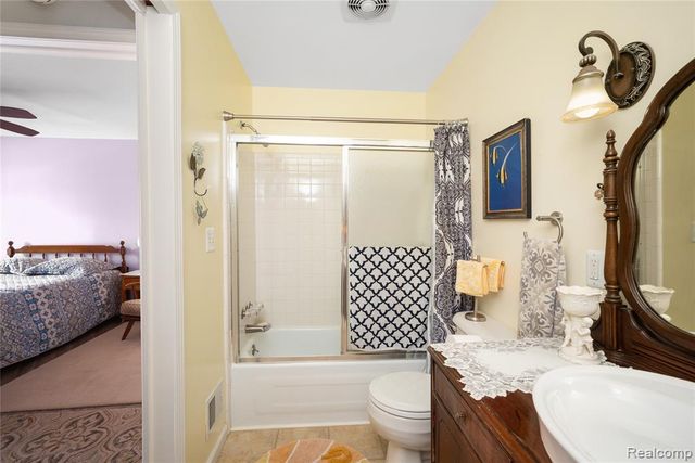 14165 Jackson Street, Taylor, MI 48180