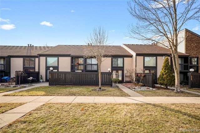 14165 Jackson Street, Taylor, MI 48180