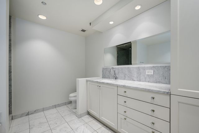 333 N Canal Street 3404, Chicago, IL 60606