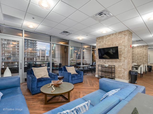 333 N Canal Street 3404, Chicago, IL 60606