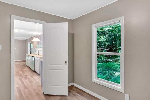 414 Twin Mountain Lake Circle, Talking Rock, GA 30175