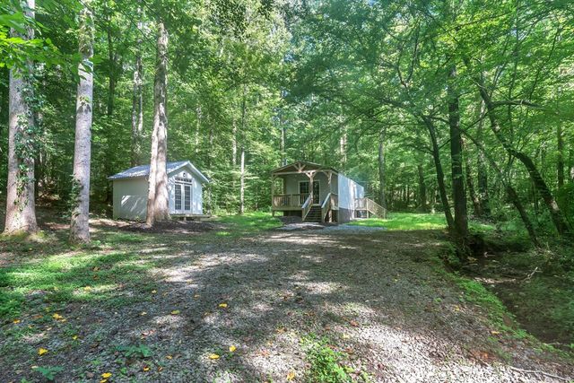 414 Twin Mountain Lake Circle, Talking Rock, GA 30175