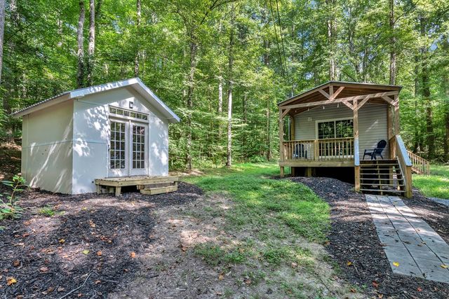 414 Twin Mountain Lake Circle, Talking Rock, GA 30175