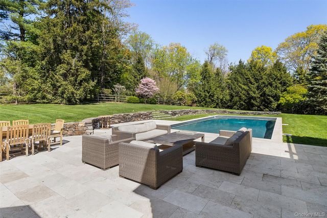 7 Quaker Lane, Chappaqua, NY 10514