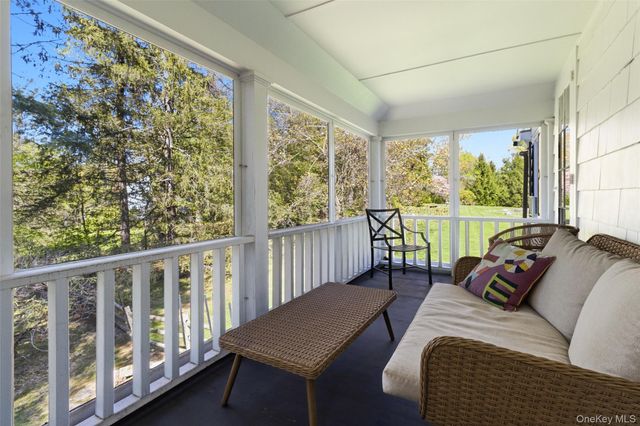 7 Quaker Lane, Chappaqua, NY 10514