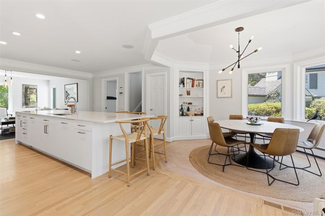 7 Quaker Lane, Chappaqua, NY 10514