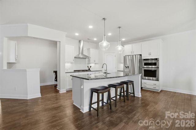 5306 Tilley Manor Drive, Matthews, NC 28105