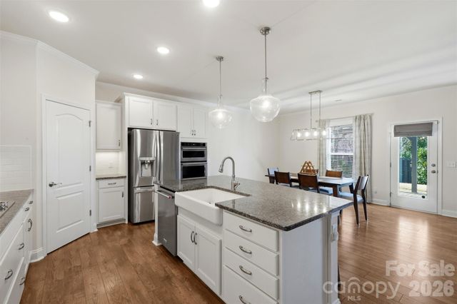 5306 Tilley Manor Drive, Matthews, NC 28105