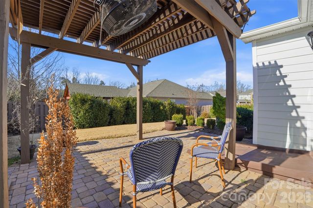 5306 Tilley Manor Drive, Matthews, NC 28105