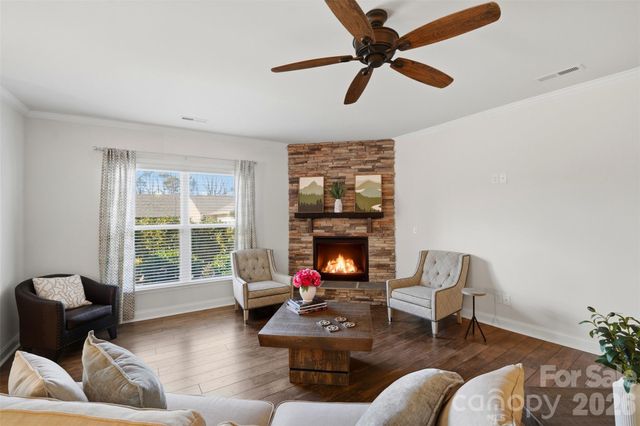 5306 Tilley Manor Drive, Matthews, NC 28105